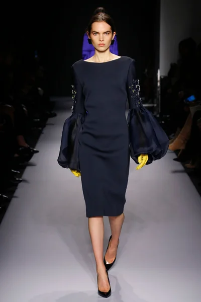 Look 25